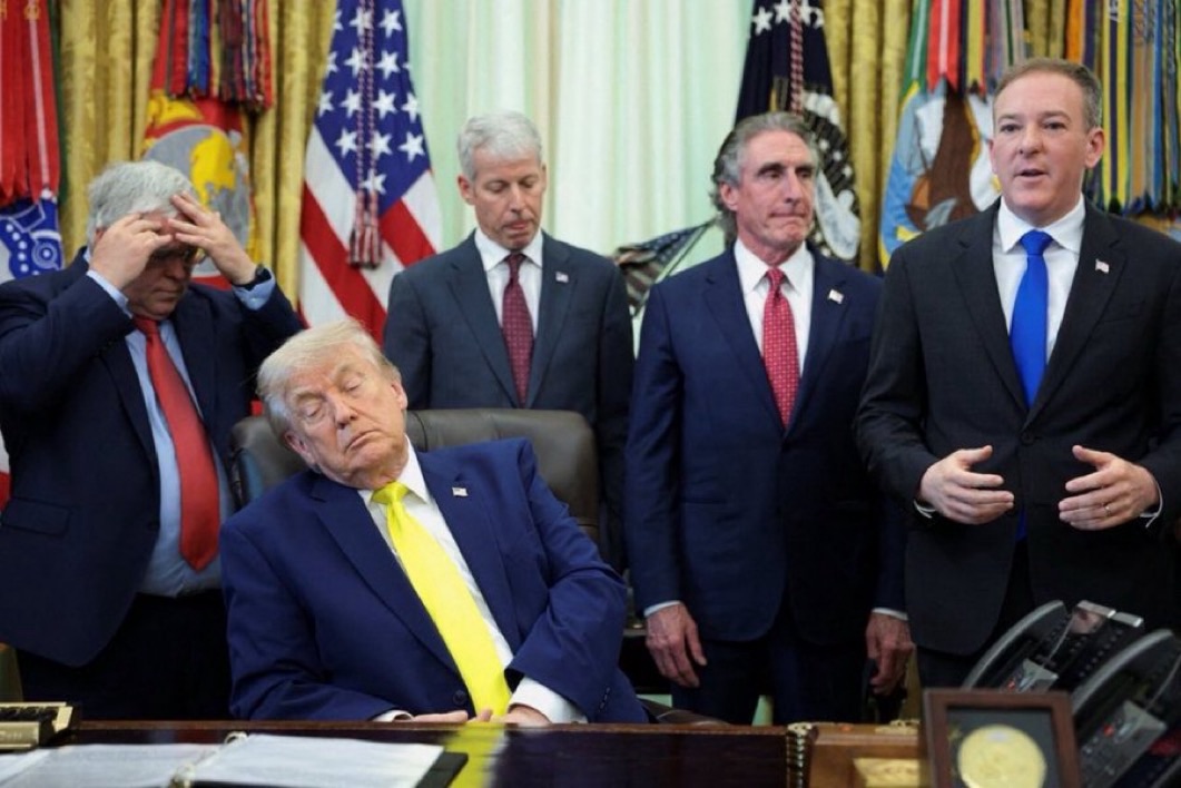 Trump Fell Asleep again Today in the Oval Office | Diane Ravitch's blog