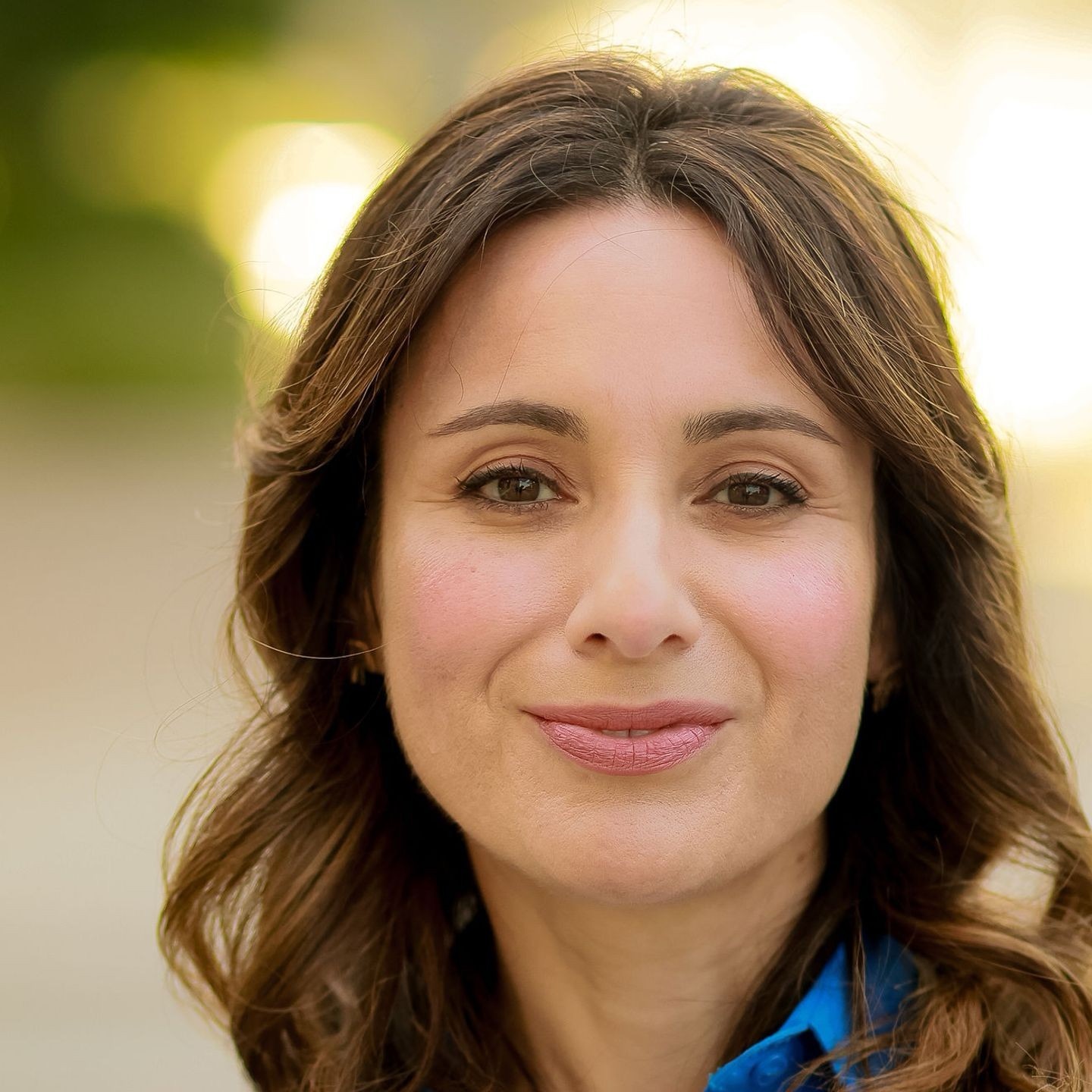Texas: Gina Hinojosa Surges, Takes the Lead Against Greg Abbott in Governor’s Race